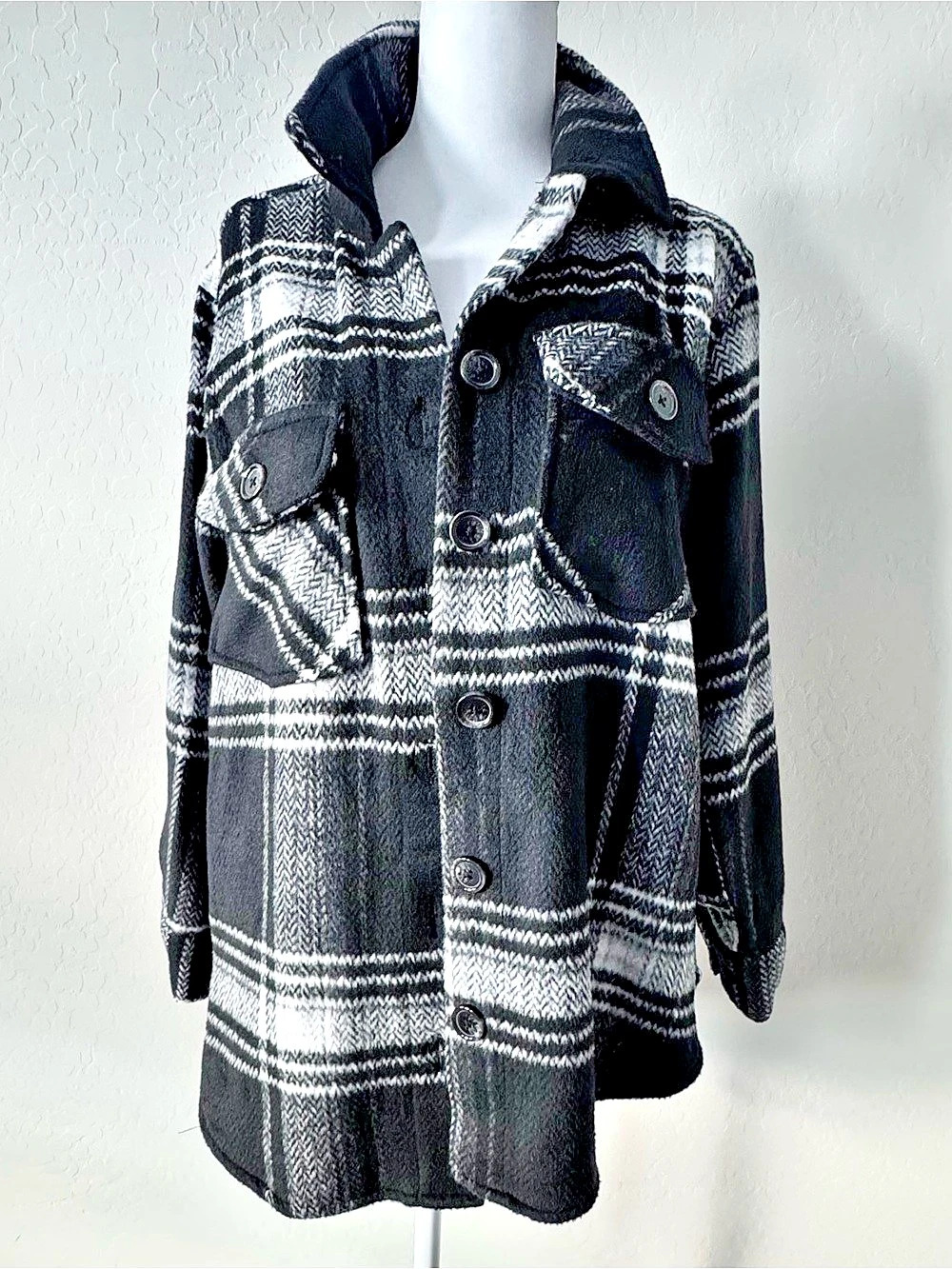 Time and Tru Core Black White Plaid Shirt Jacket